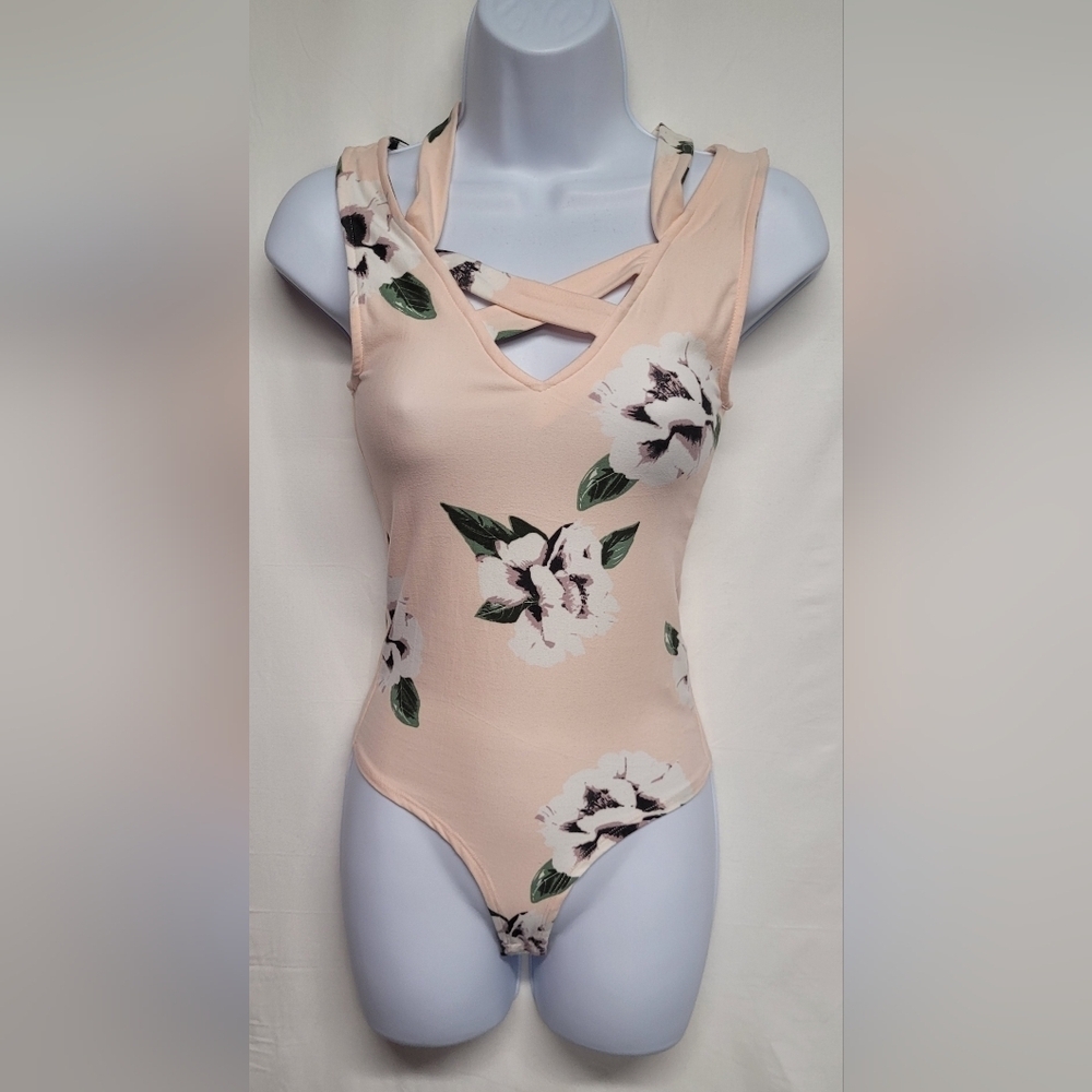Streetwear Society Soft S Stretch Floral Body Suit Excellent Condition